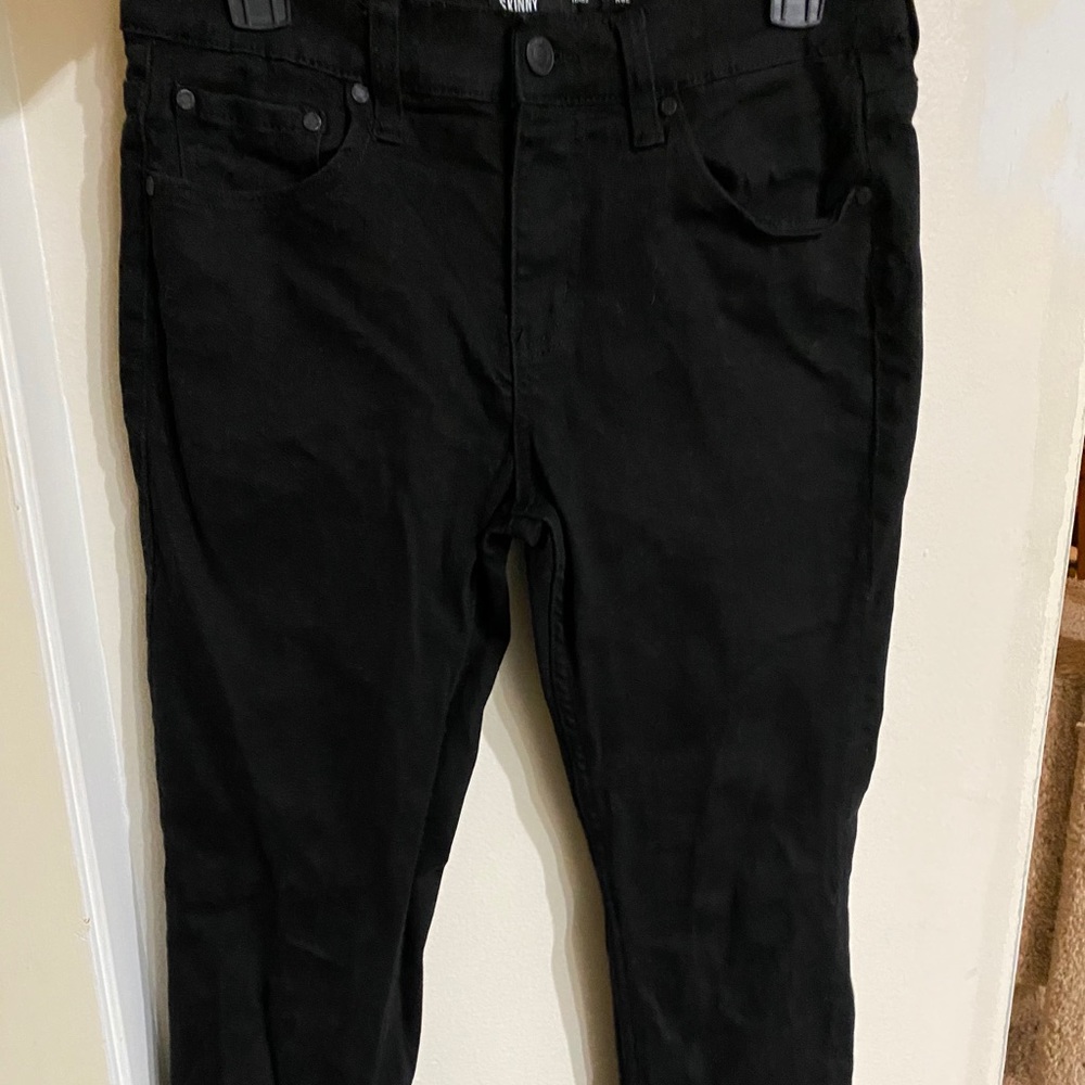 Black skinny jeans